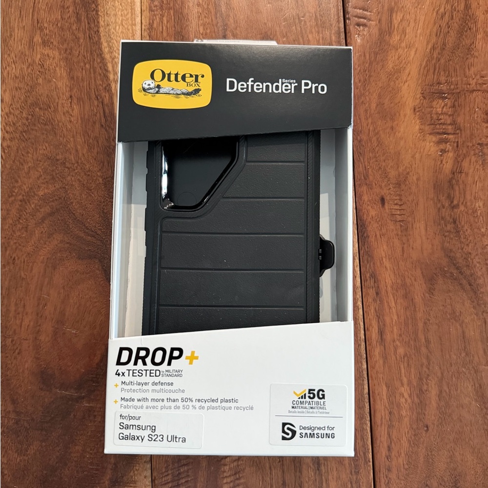 OtterBox Defender Pro Black Case for Samsung Galaxy S23 Ultra